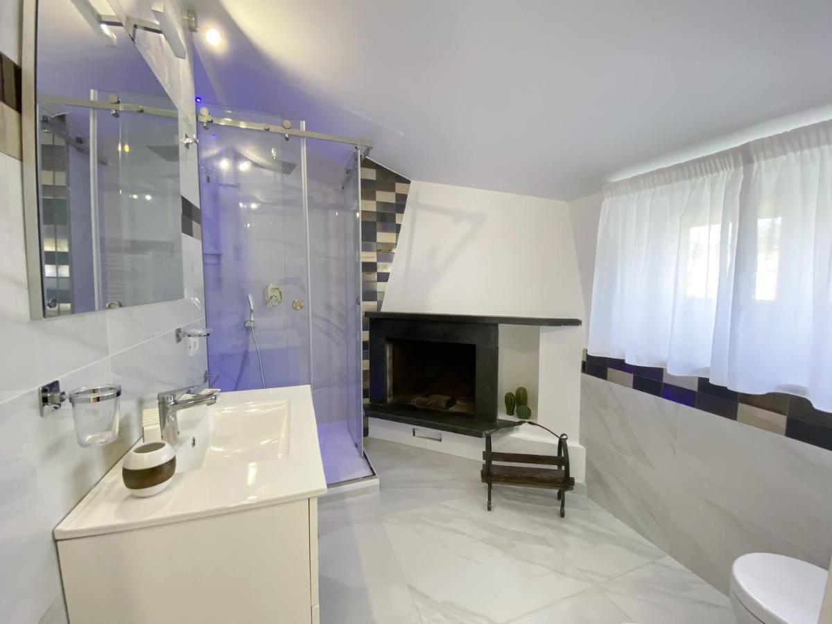 Villa Gabriella - Rooms & Breakfast Сант'Анджелло Экстерьер фото
