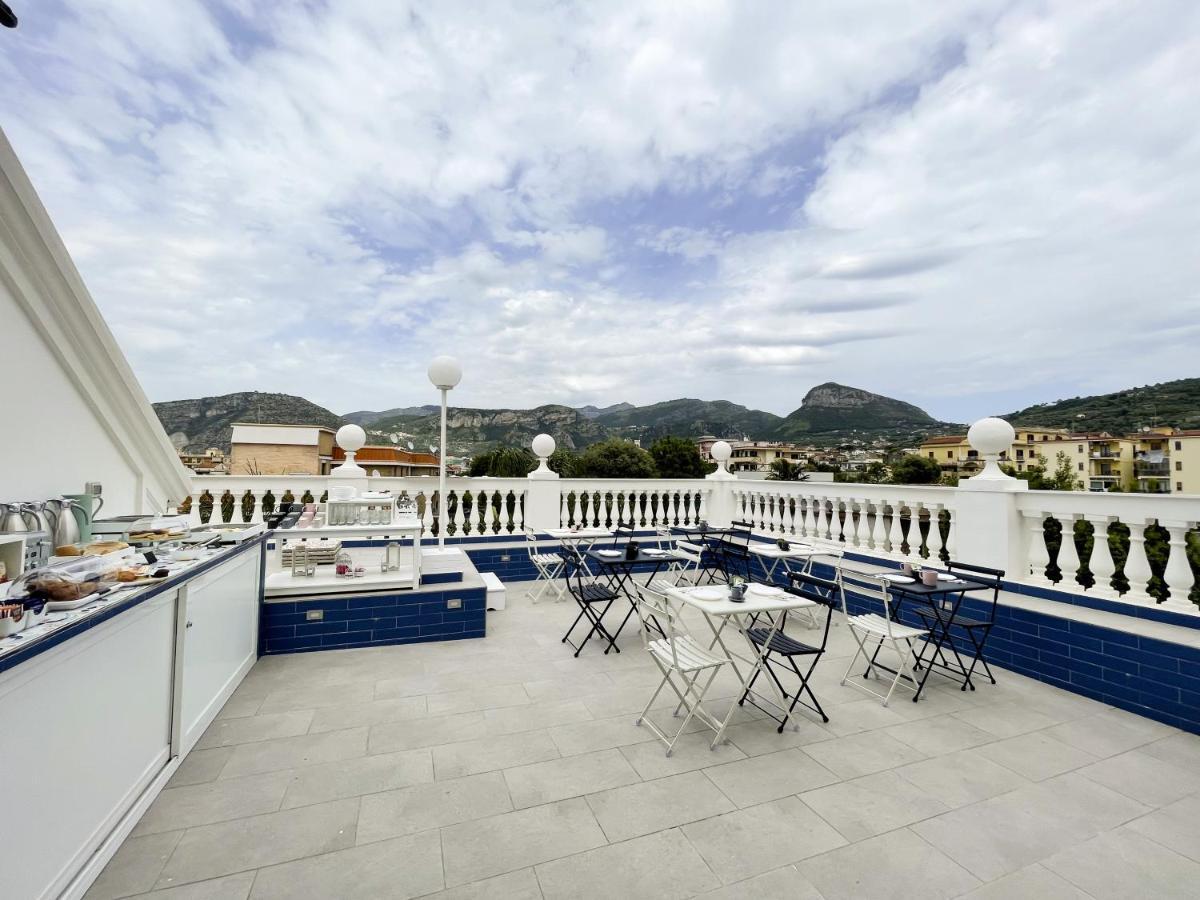 Villa Gabriella - Rooms & Breakfast Сант'Анджелло Экстерьер фото